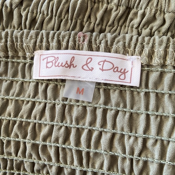 Advocado Green Two Piece Pants and Tie Elastic Top Size Medium NWOT - Picture 7 of 7